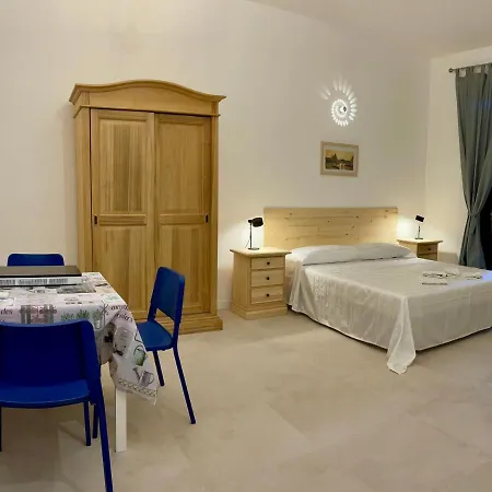 Dinesh 3* Sottomarina