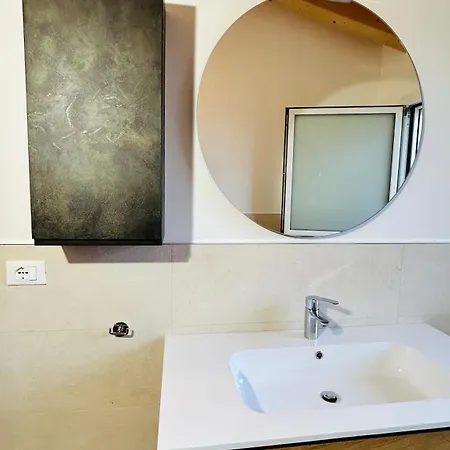 Dinesh Casa de hóspedes Sottomarina