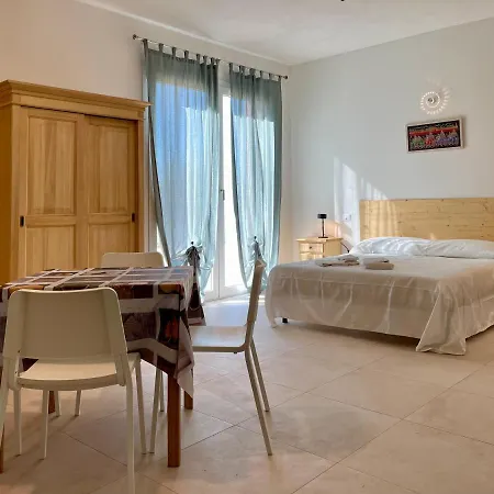 Dinesh 3* Соттомарина