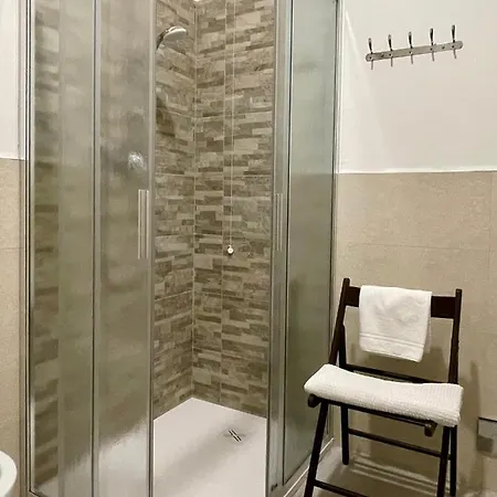 Dinesh Соттомарина