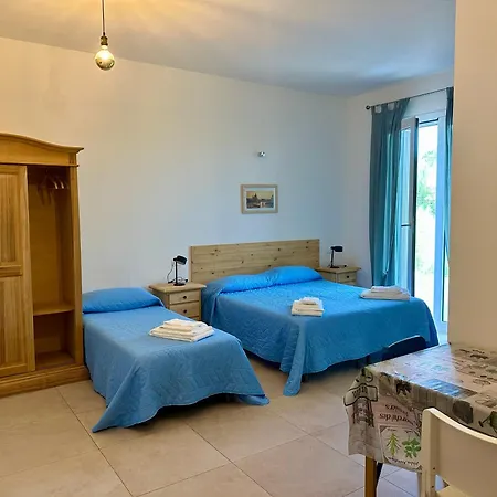 Dinesh Соттомарина