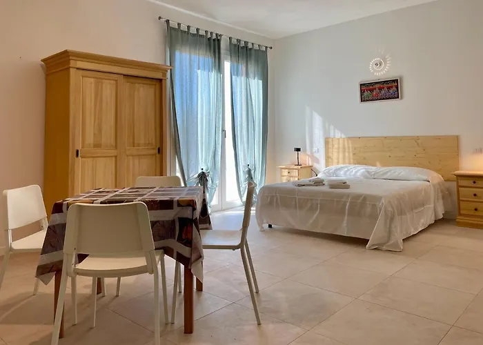 Dinesh 3* Sottomarina