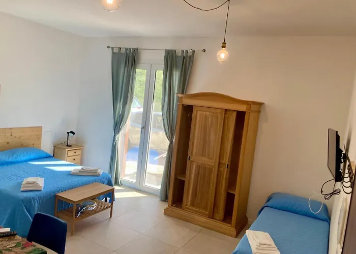 Πανσιόν Dinesh